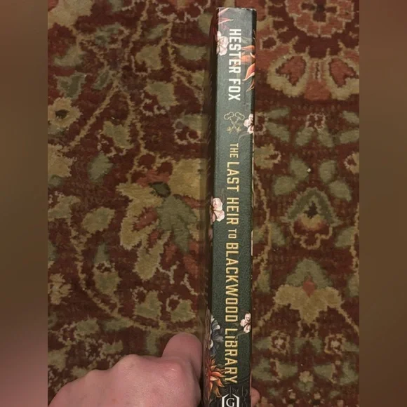 The Last Heir to Blackwood Library by Hester Fox - Picture 2 of 4